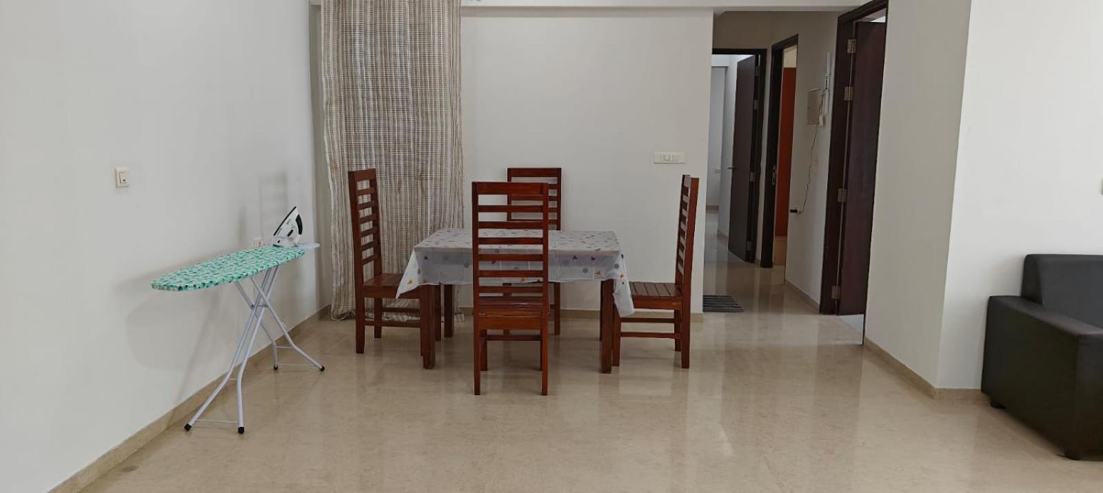Rockfort Stay Inn Oragadam Bagian luar foto